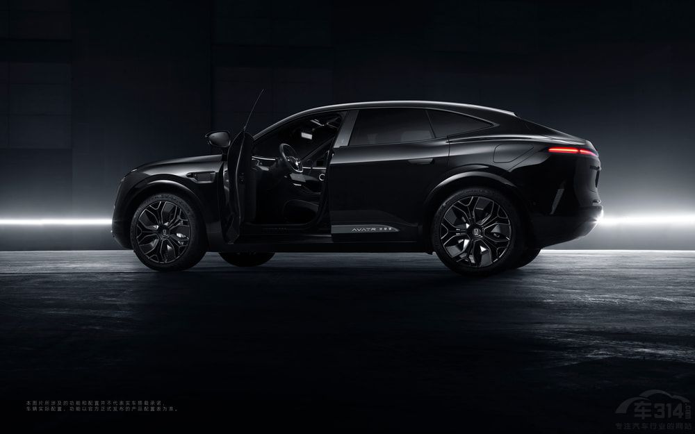 ���S��011 STUDIO�ޕrչ���� ��վ�ɶ�