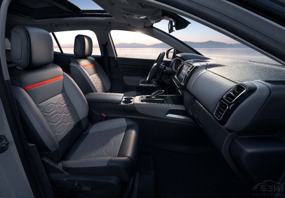 ����C5 AIRCROSS���m����׌�����^(gu��)����