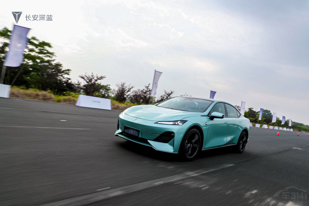 6�µ�7�³� ����I���L�����{SL03������