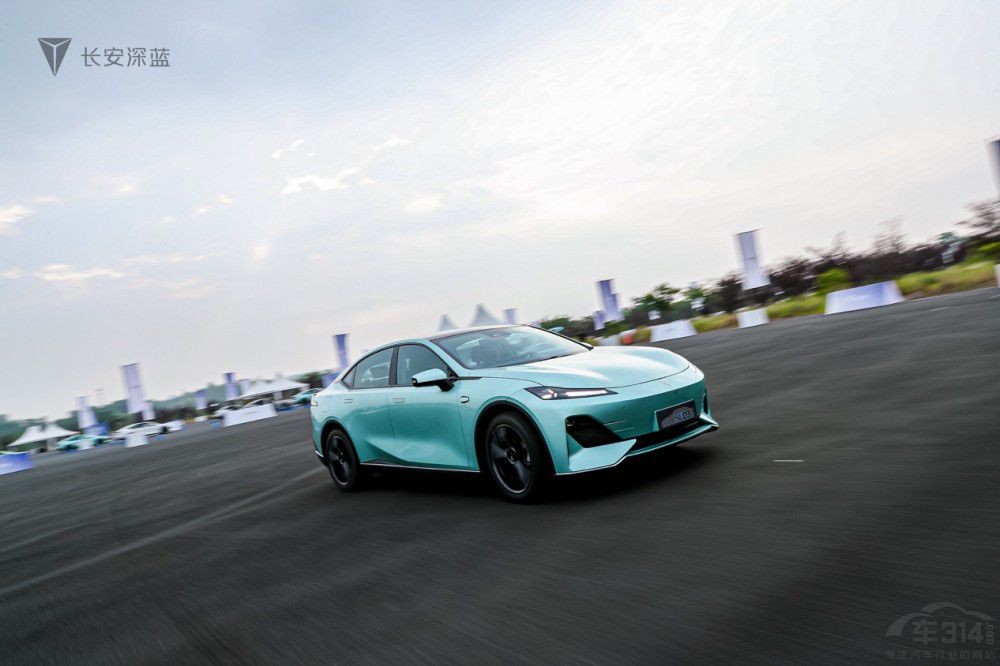 6�µ�7�³� ����I���L�����{SL03������