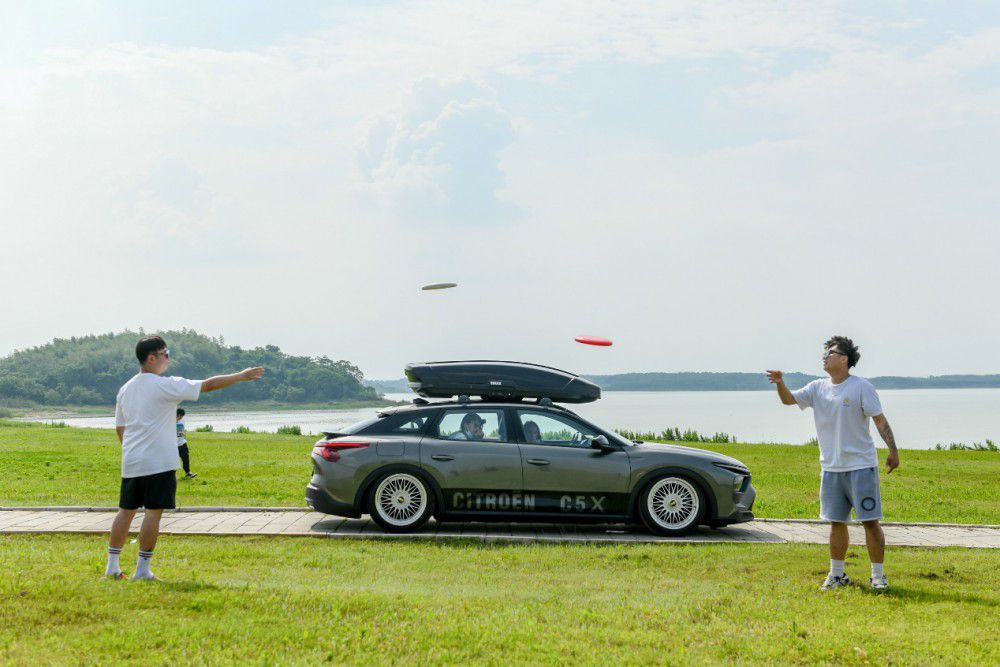 �|�L(f��ng)ѩ�F���y�ք��u�깲��(chu��ng)����ِ�r(sh��)�̣�