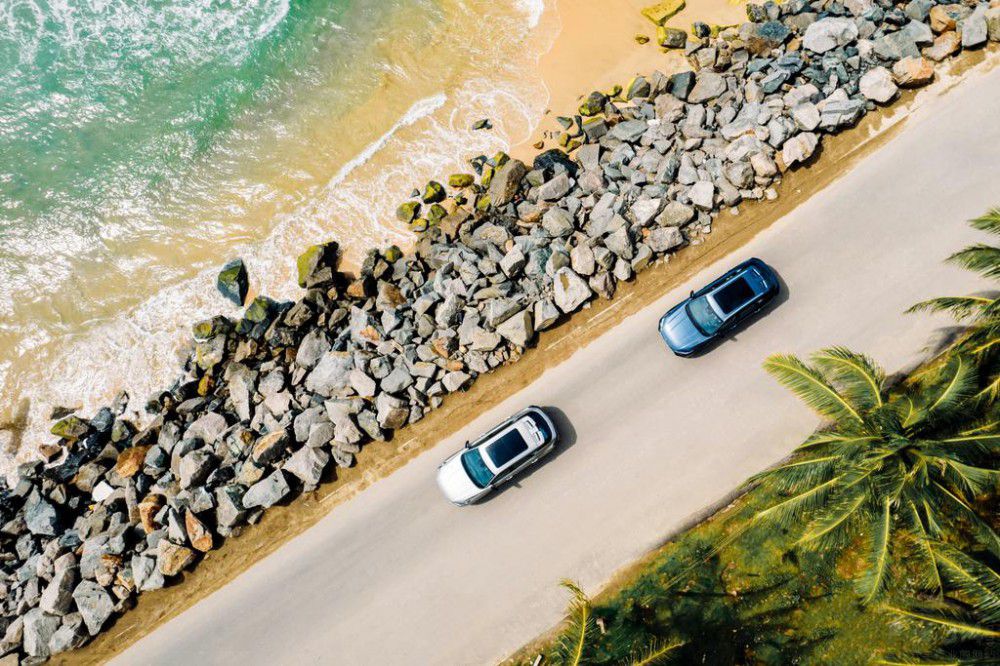 汽車機(jī)器人歐尚Z6雙料藍(lán)鯨動力全球上市 汽車機(jī)器人歐尚Z6雙料藍(lán)鯨動力全球上市