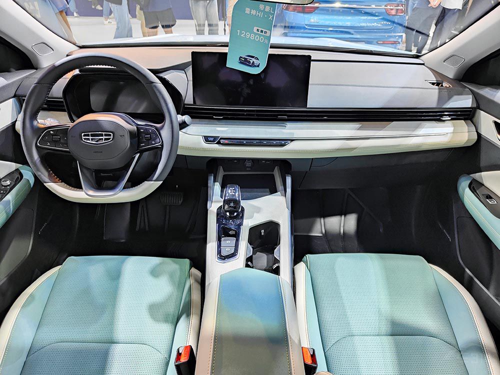 2022重慶車展吉利汽車雙車上市 期待新車 2022重慶車展吉利汽車雙車上市 期待新車