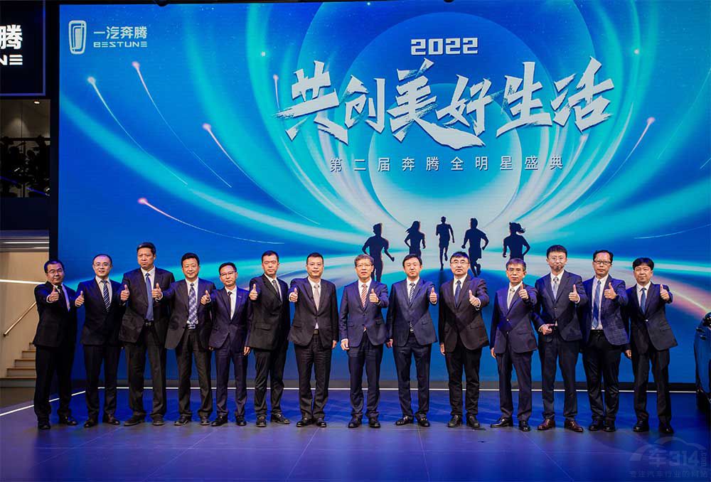 һ�����vB70S����ʿ����(chu��ng)���L(zh��ng)��܇չ����