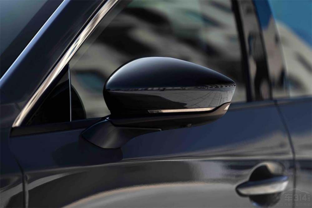 ������MAZDA3����ِ�����װ漴������