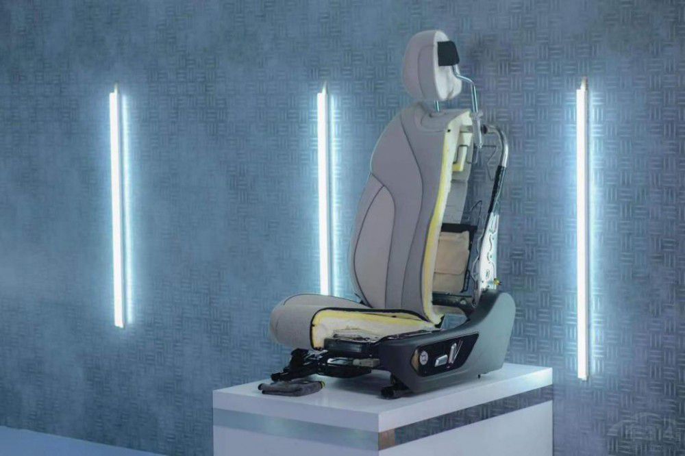 ���FDHT-PHEV�ؑc�����a�N��22.9-26.3�f