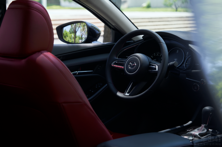 長(zhǎng)安馬自達(dá)全新世代黑曜版雙車正式上市 長(zhǎng)安馬自達(dá)全新世代黑曜版雙車正式上市