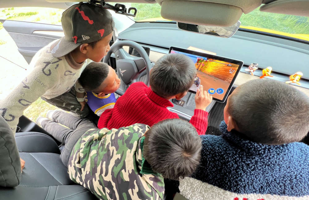 �ؑc����˹��֮�á����(d��ng)ȫ��λչ�F(xi��n)�a(ch��n)Ʒ����