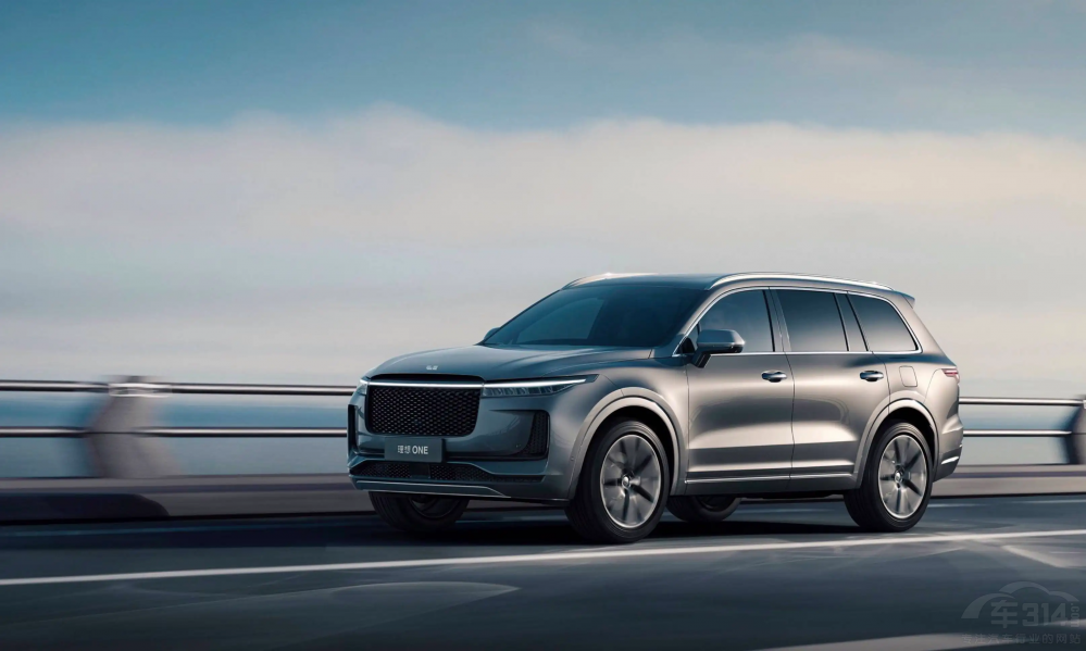 ����ONE���ˈ���һ���uë Ҫ���������N����