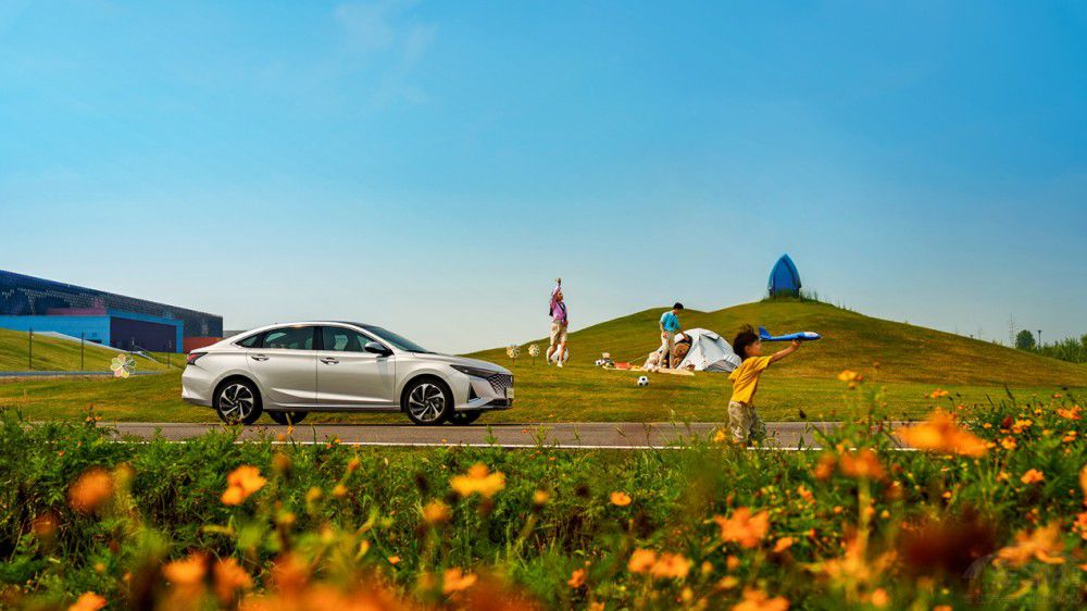 �J��PLUS����һ��AR���܌��m���I��Ҫ��(l��i)�ˣ�