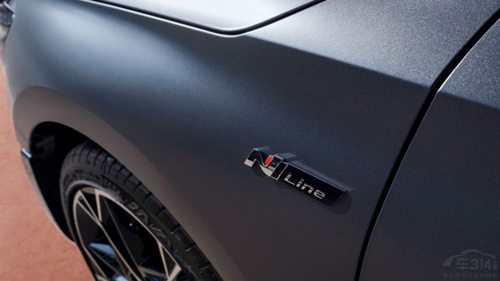 ȫ�·�˹��N Line������ʯ��(li��n)�����(zh��n)����