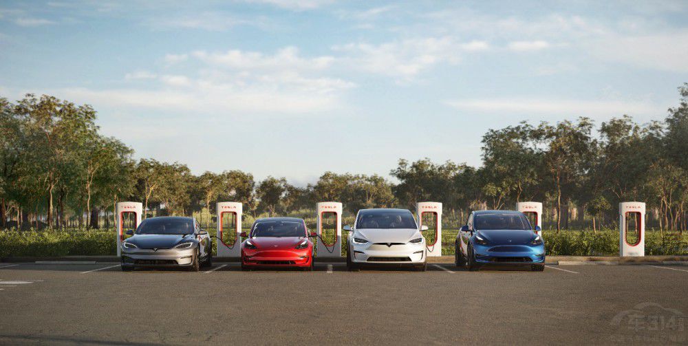 開(kāi)進(jìn)魔幻工廠 特斯拉Model X Plaid在重慶 開(kāi)進(jìn)魔幻工廠 特斯拉Model X Plaid在重慶