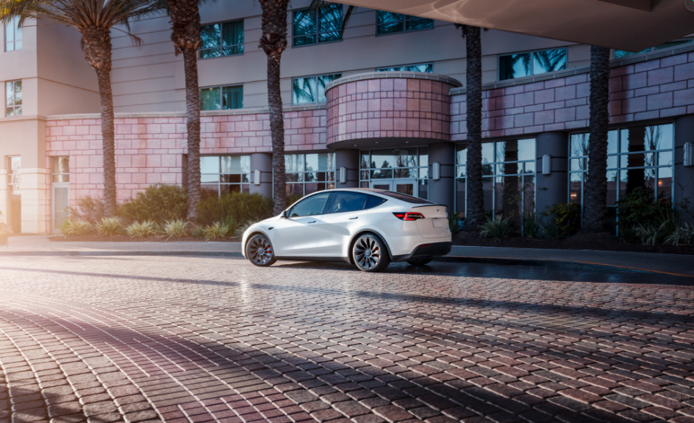 Model Y����Ї�ȫƷ������� �ҫ@��һ