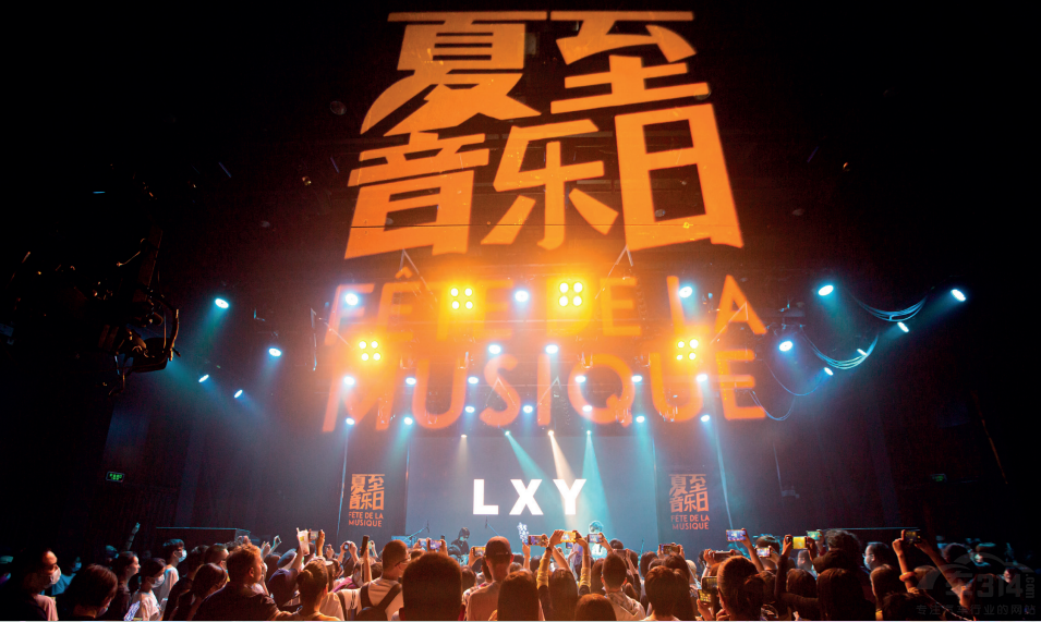 �������׷��g�� ѩ�F���Ƅ��з��Ļ�����