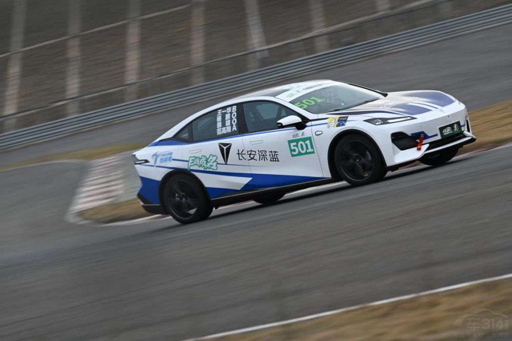 �Ƽ���(chu��ng)�Iδ�� �L��160����Ƽ��ɹ�չ��Ļ