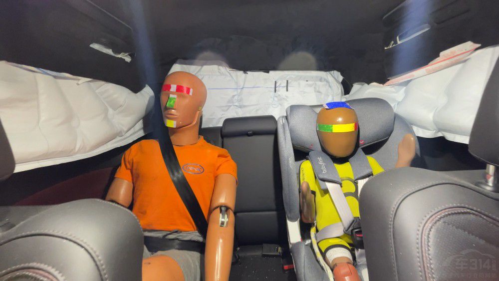 ʲô�ӵ�MPV�����ȫ��M8�ڎ��o����