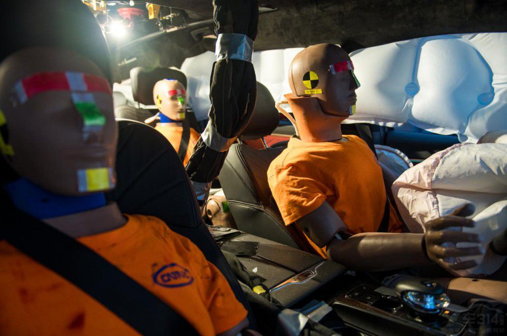 ʲô�ӵ�MPV�����ȫ��M8�ڎ��o����