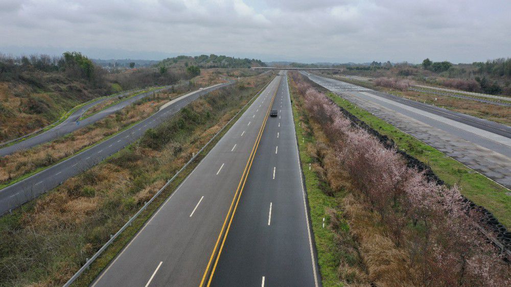 長(zhǎng)安覽拓者輕松通過(guò)三大動(dòng)力性能極限挑戰(zhàn) 長(zhǎng)安覽拓者輕松通過(guò)三大動(dòng)力性能極限挑戰(zhàn)