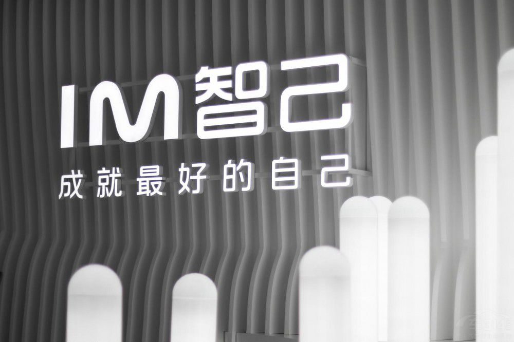 �Ϻ�܇չ�Ǽ���܇��ʽ�l(f��)����AI4M���ܑ�(zh��n)�ԡ�