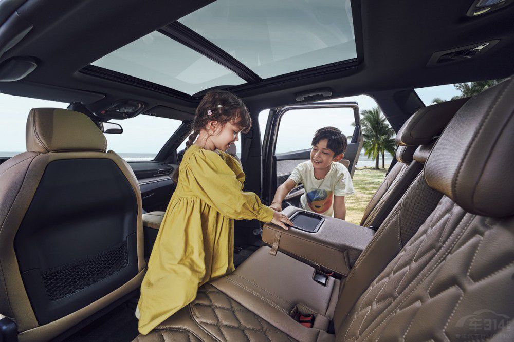 �ISGS���(bi��o)�J(r��n)�C܇����5008 �����fԪ�a(b��)�N