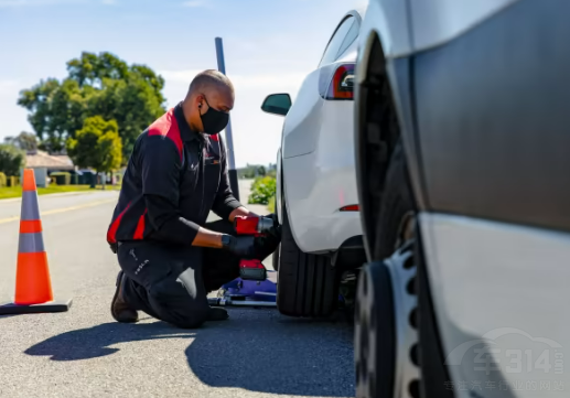 Model Y���ϰ������(n��i)�������ĳ���܇��