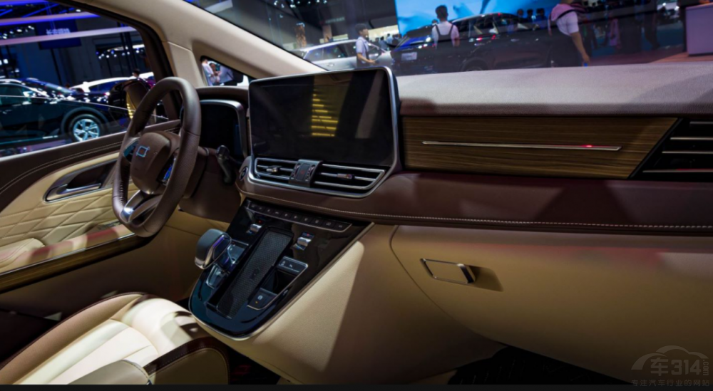 ��܇���� һ�����v�������2023�L��܇չ