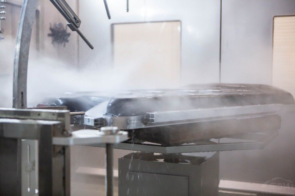 �L(f��ng)������ ����(n��i)�׿�����(zh��n)�һ��м��܇��