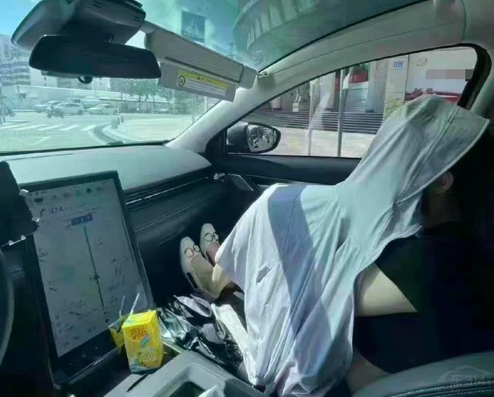 ȫ����Ļ���܇���Ư��� �@�N�O(sh��)Ӌ���u�ߣ�