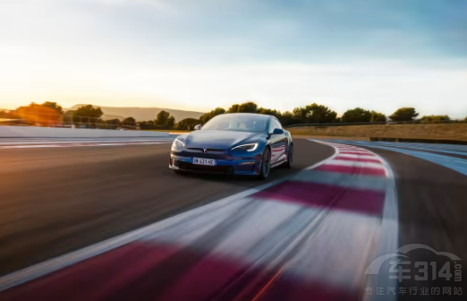 Model 3�N���»� ��˹�����r����ʧ�`�ˣ�