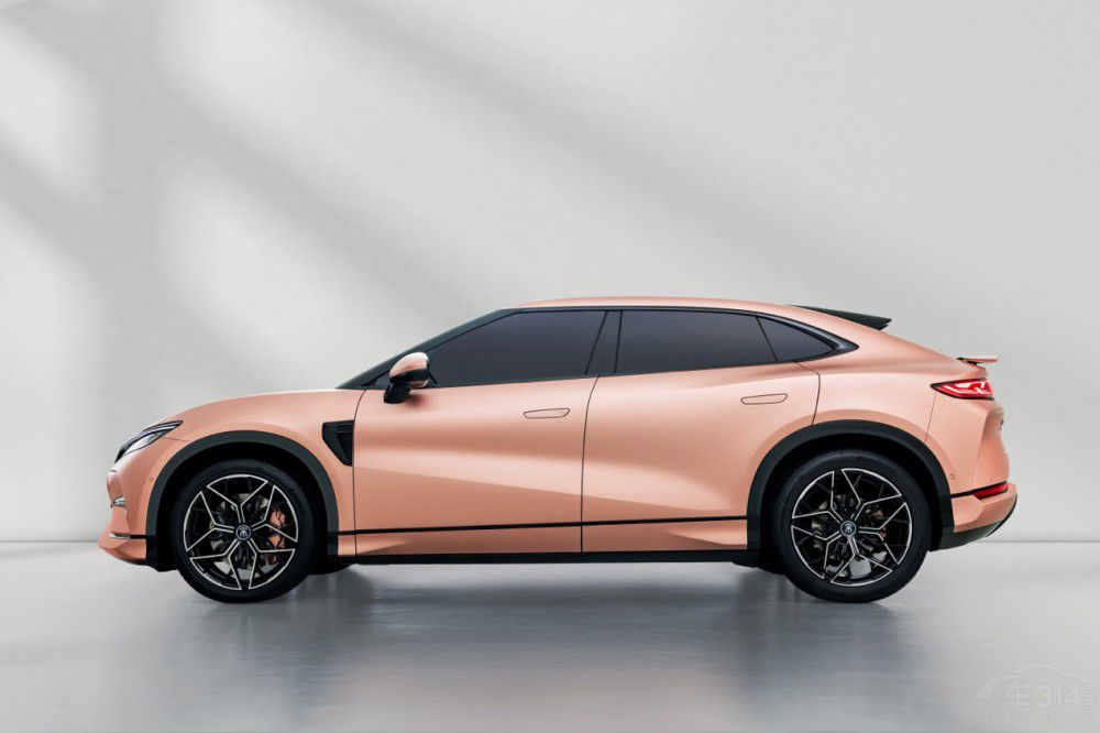 B�����h�C�bSUV �ȁ�����L�ɶ�܇չ����