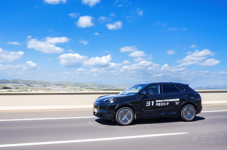 ��ԭԇ�� �I(l��ng)��08 EM-P��(sh��)�y(c��)һչ����(j��)���F(xi��n)