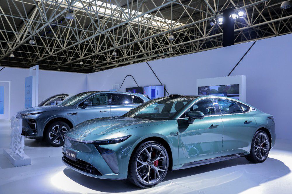 �Ƽ��|�ֿɼ� 2023����Ƽ�DAYʢ���e��