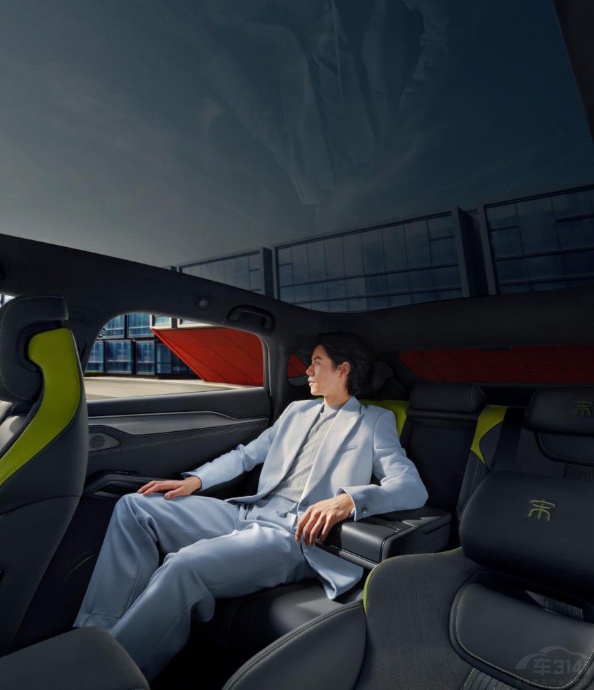 ����B��(j��)�C�bSUV��L���� 18.98�fԪ����