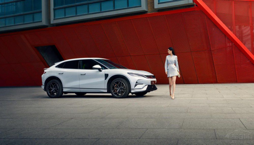 ����B��(j��)�C�bSUV��L���� 18.98�fԪ��