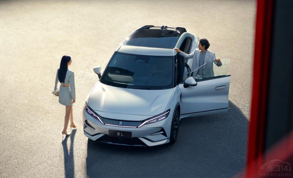 ����B��(j��)�C�bSUV��L���� 18.98�fԪ��