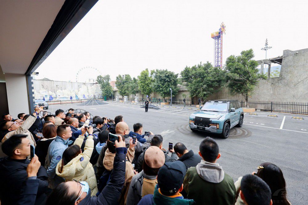 �山���������_�I(y��) ȫ�·չ�F(xi��n)�߶˵�ɫ��