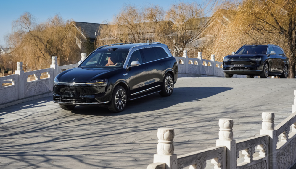 ���A��ŞSUV��(bi��o)�U ��(w��n)��M9Ʒ�b��(hu��)�A�M��Ļ