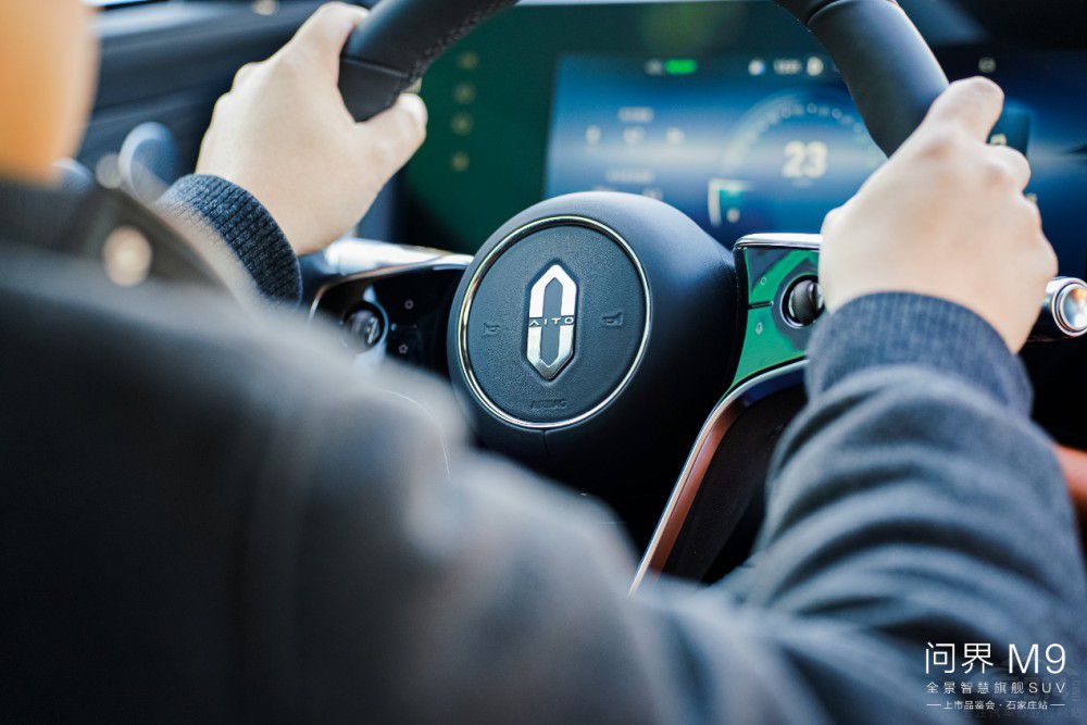 ��(w��n)��M9��ŞSUVԇ�{Ʒ�b��(hu��)��غӱ�ʯ���f