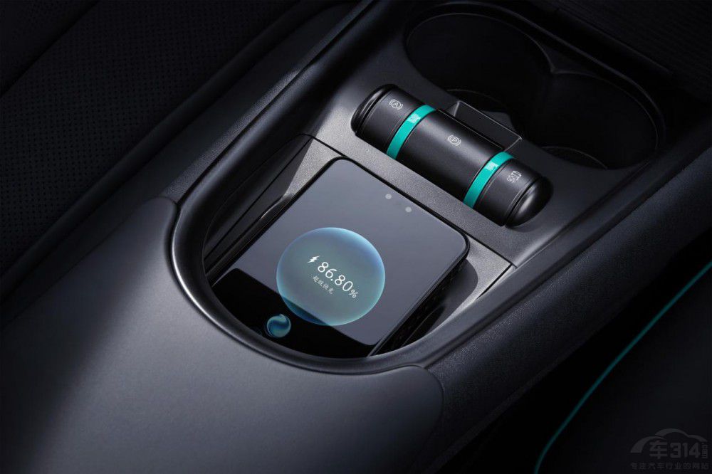 A0級銷冠煥新而來 海豚榮耀版讓你放心開 A0級銷冠煥新而來 海豚榮耀版讓你放心開