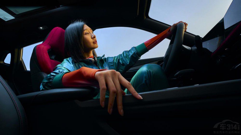 長(zhǎng)安汽車帶來(lái)了一場(chǎng)12小時(shí)的超驚艷直播 長(zhǎng)安汽車帶來(lái)了一場(chǎng)12小時(shí)的超驚艷直播