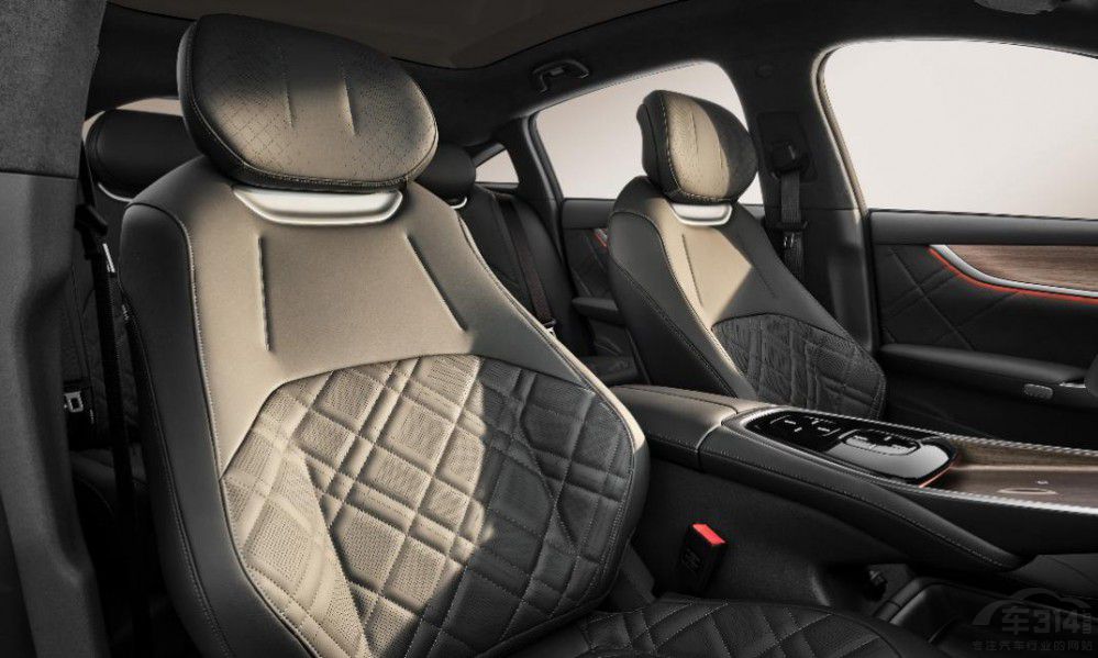 15.99萬 長安啟源A07真香版“掀桌價”來襲 15.99萬 長安啟源A07真香版“掀桌價”來襲