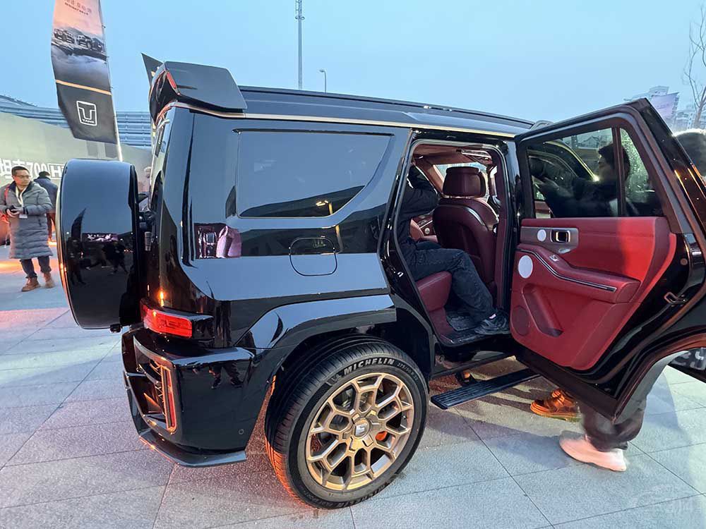 �M(j��n)�ڵĺ�܇�Ӄr(ji��)�������߶�SUV�����\(ch��ng)��