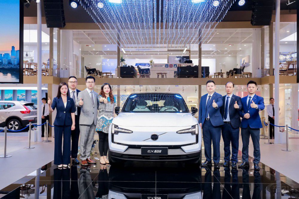 ���W���Ǹм��SUV EX30 �ؑcҫĿ����