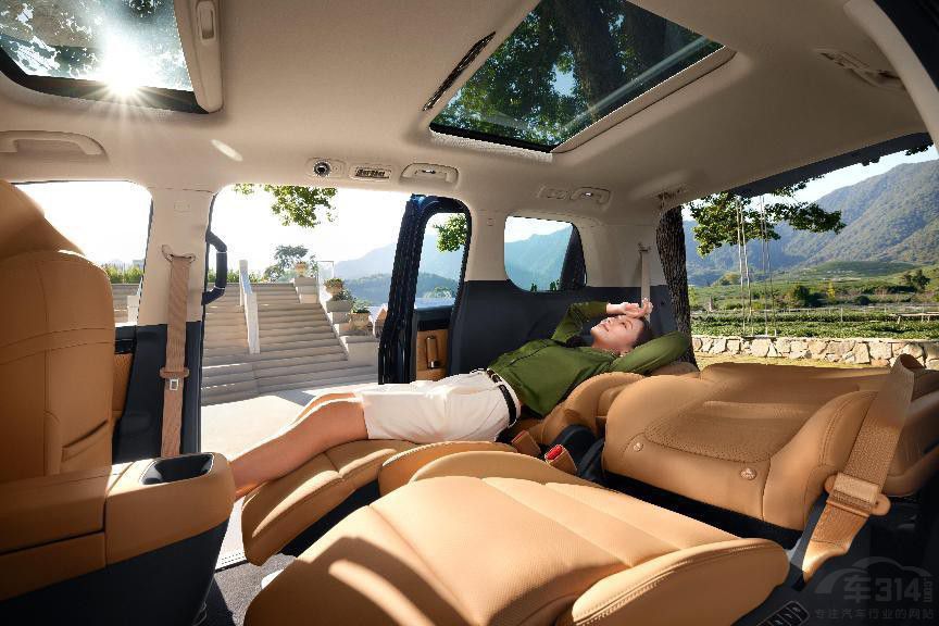 傳祺新能源E8榮耀16.68萬元起智能舒適 ! 傳祺新能源E8榮耀16.68萬元起智能舒適 !