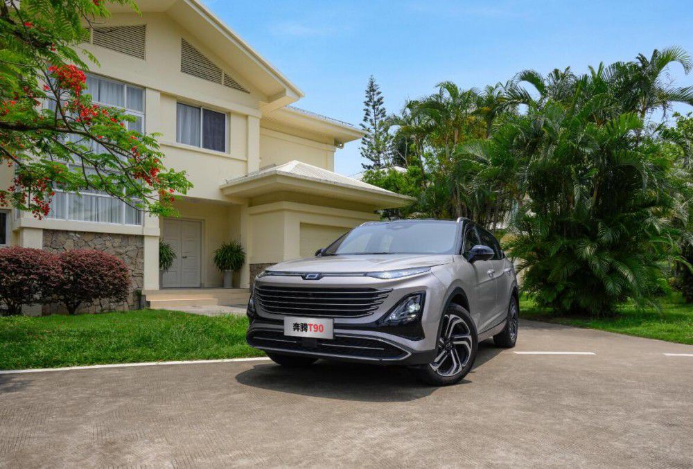 �@���^߀��ӛ��ϵSUV ���vT90�M���Ǹ���