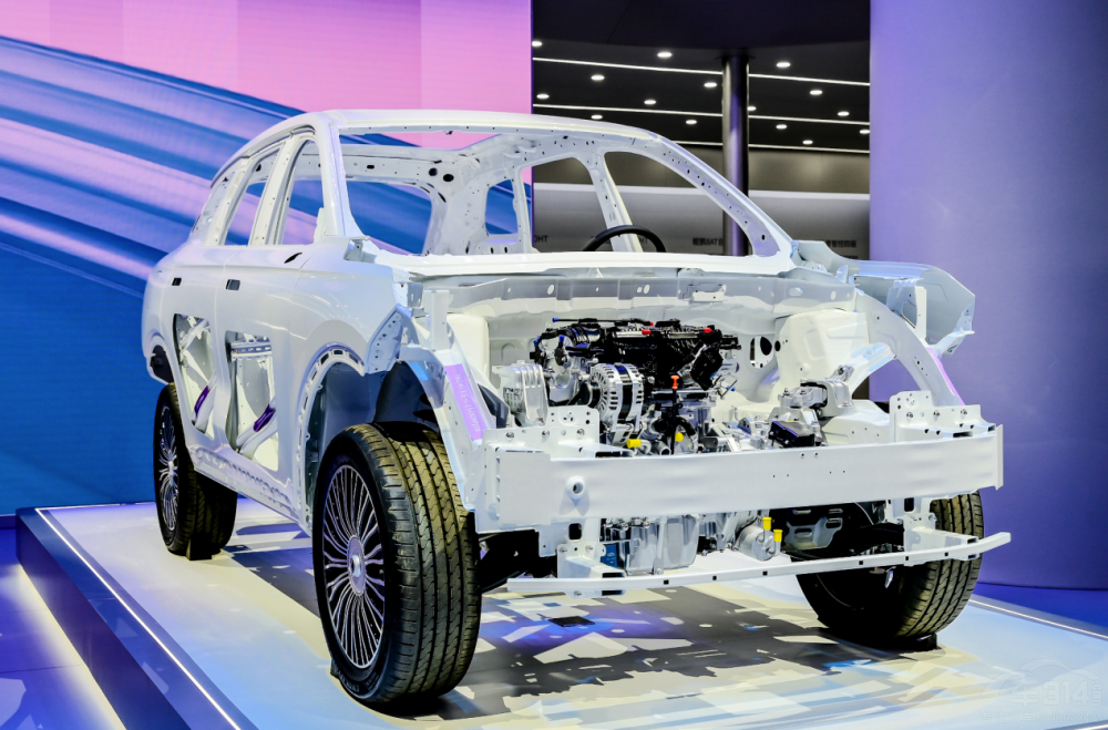 奇瑞品牌攜12款重磅車型強(qiáng)勢登陸成都車展 奇瑞品牌攜12款重磅車型強(qiáng)勢登陸成都車展