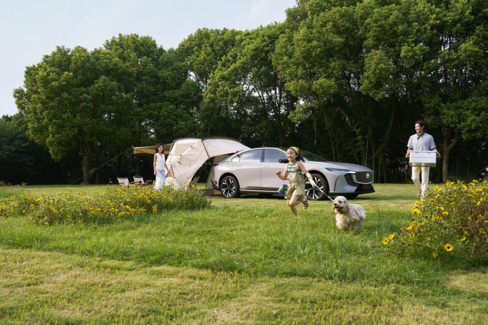 �L�� �R���_(d��) MAZDA EZ-6��ʽ �_�� �A(y��)����