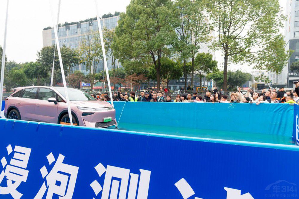 ȫ���F(tu��n)ُ(g��u)��(hu��)���������g(sh��)��(sh��)�y(c��)ֱ���N(xi��o)������  