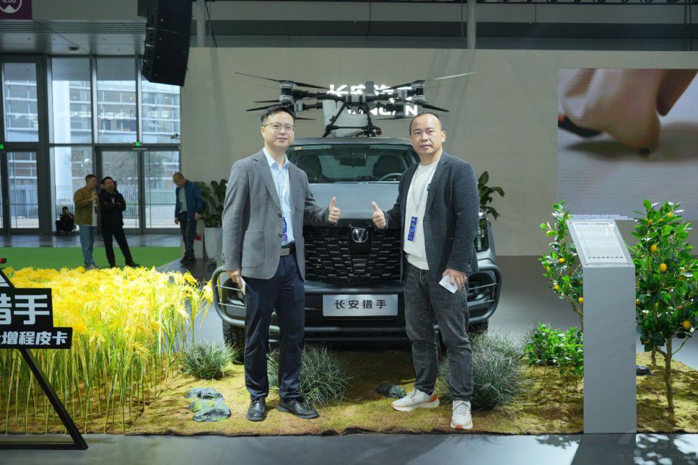 �L(zh��ng)���C���w�ָ��b܇�а壺����ǻ�����