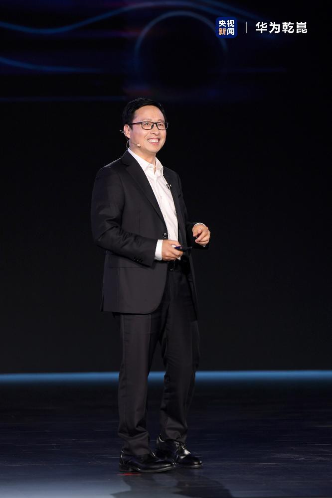 �A��l(f��)��Ǭ�����{ADS 4�Ƚ�Q����